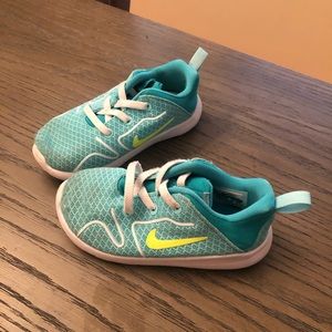 Nike toddler size guc